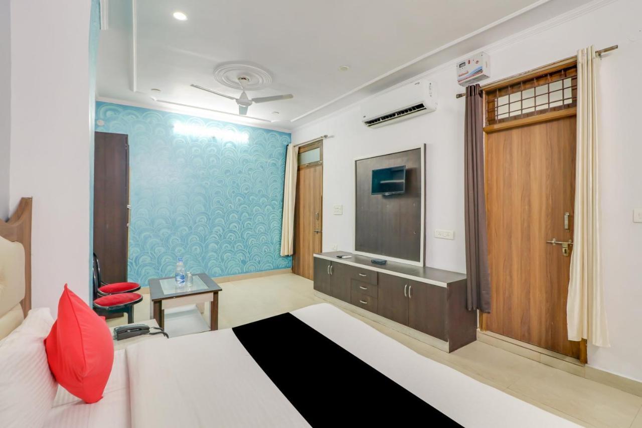 Super Oyo Capital O Heritage House Colonelganj المظهر الخارجي الصورة